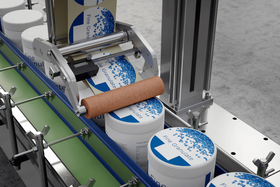 Automatyczne drukowanie na opakowaniach plastikowych na liniach produkcyjnych z wykorzystaniem systemów REA JET.