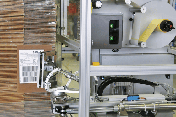 Etykietowanie palet logistycznych za pomocą REA LABEL PLU
